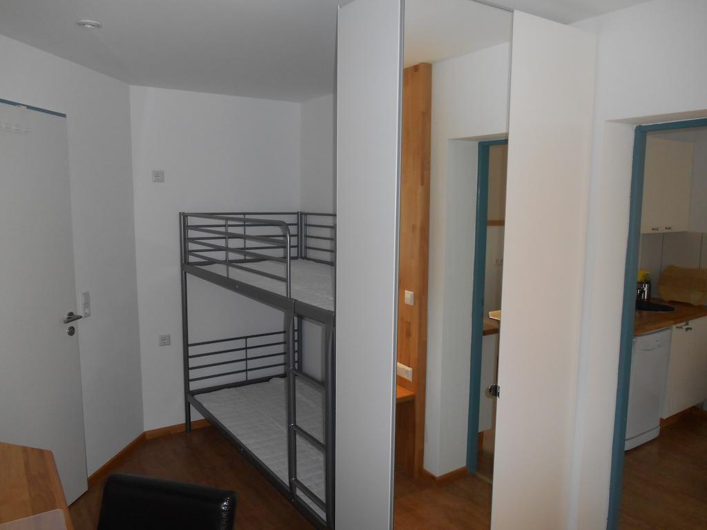 Warum Ins Hotel Neckarsulm Exterior foto